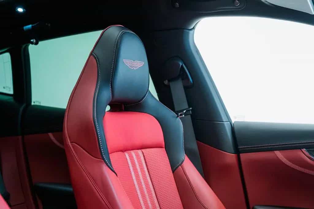 Aston Martin DBX 4.0 V8 DBX707 25MY Duotone Leather 08/2024-photo-15