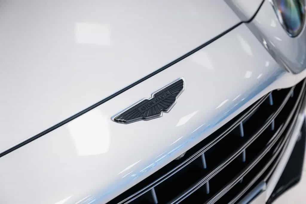 Aston Martin DBX 4.0 V8 DBX707 25MY Duotone Leather 08/2024-photo-21