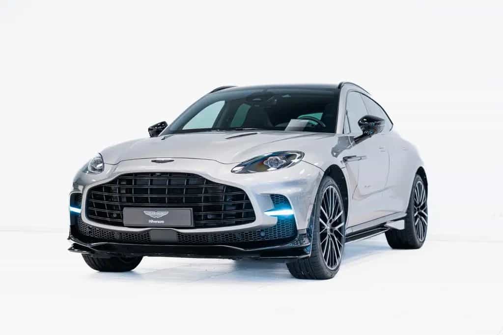 Aston Martin DBX 4.0 V8 DBX707 25MY Duotone Leather 08/2024-photo-22