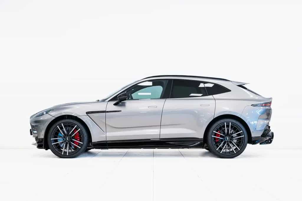 Aston Martin DBX 4.0 V8 DBX707 25MY Duotone Leather 08/2024-photo-7