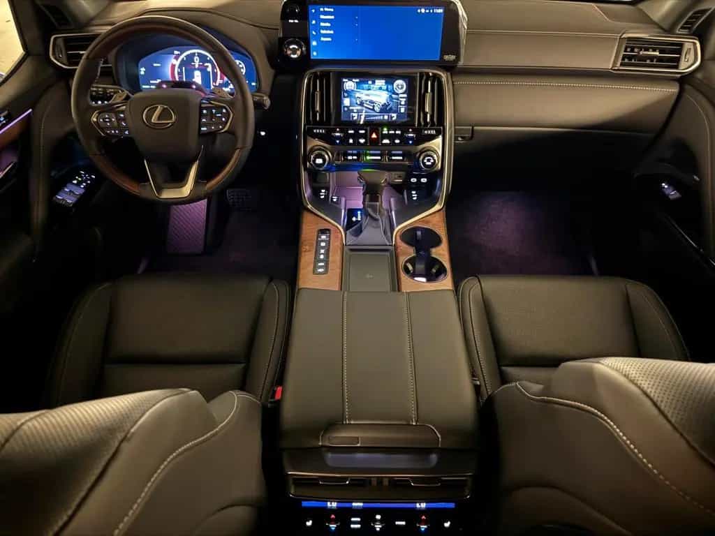 Lexus 2026+SIGNATURE+Full+EU+BERLIN+stock null-photo-10