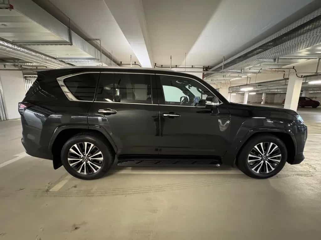 Lexus 2026+SIGNATURE+Full+EU+BERLIN+stock null-photo-8