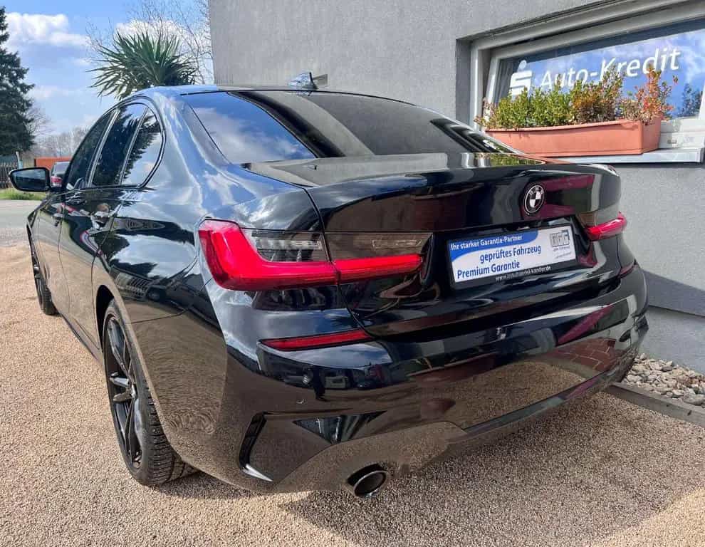 BMW 320 d xDrive M Sport*GARANTIE* 06/2021-photo-2