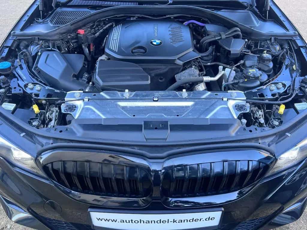 BMW 320 d xDrive M Sport*GARANTIE* 06/2021-photo-28
