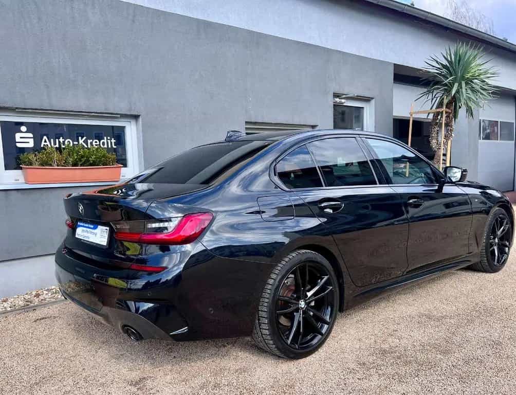 BMW 320 d xDrive M Sport*GARANTIE* 06/2021-photo-3