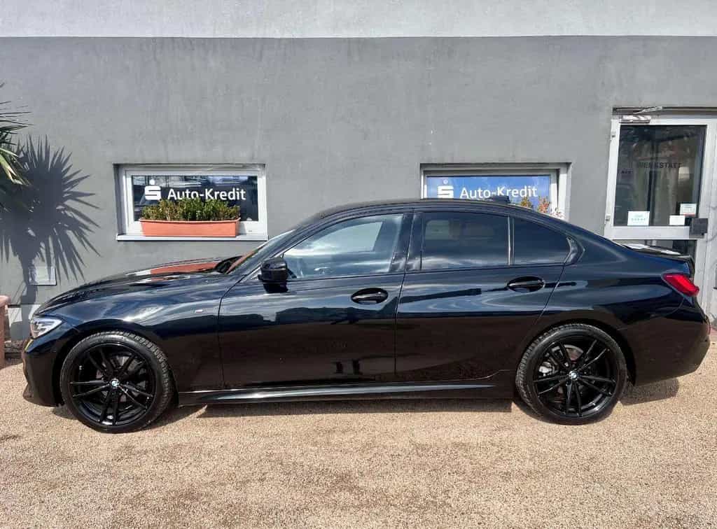 BMW 320 d xDrive M Sport*GARANTIE* 06/2021-photo-4