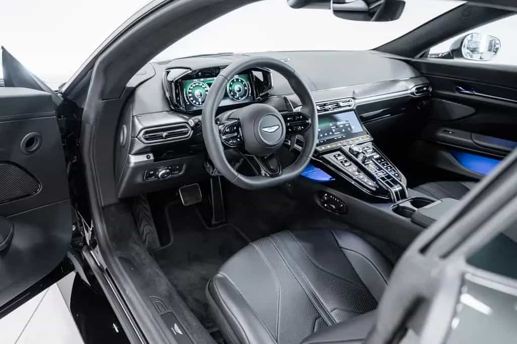 Aston Martin V8 Vantage Vantage Coupe 4.0 V8 Ghillies Green NEW 12/2025-photo-3