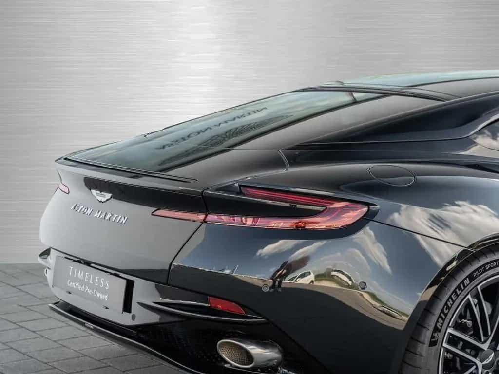 Aston Martin DB12 V8 Coupe Carbon Ceramic Bremsen 03/2024-photo-20