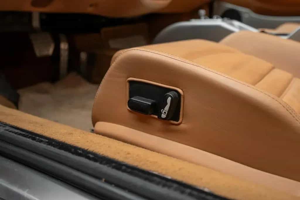 Ferrari 360 Modena Spider *Black/Tan* 01/2004-photo-24
