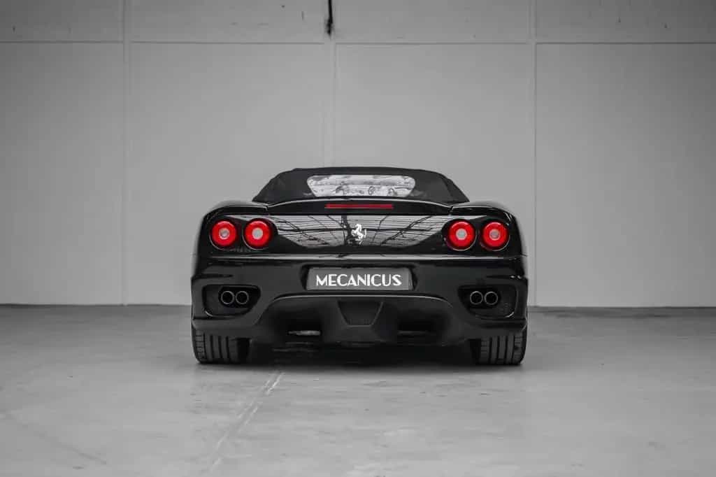 Ferrari 360 Modena Spider *Black/Tan* 01/2004-photo-4