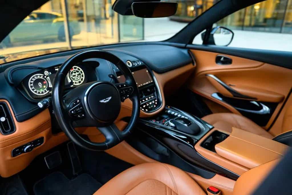 Aston Martin DBX 4.0 V8 01/2022-photo-10