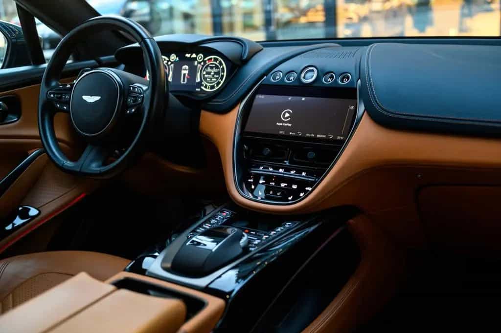Aston Martin DBX 4.0 V8 01/2022-photo-14