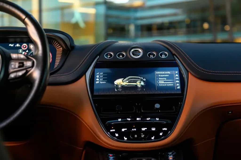 Aston Martin DBX 4.0 V8 01/2022-photo-18