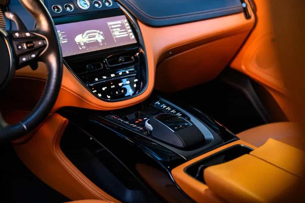 Aston Martin DBX 4.0 V8 01/2022-photo-19