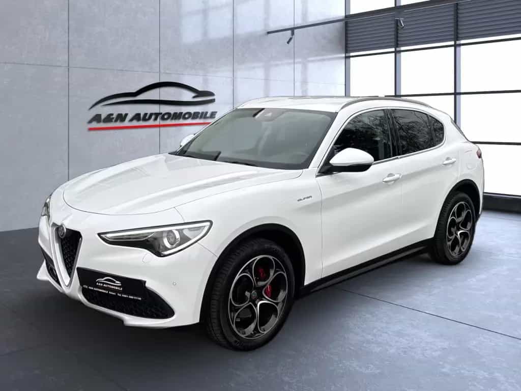 Alfa Romeo Stelvio Super Veloce Q4+LEDER+NAVI+XENON+20 Zoll 08/2021-photo-0