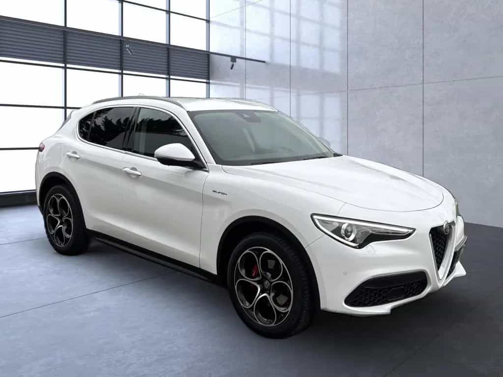 Alfa Romeo Stelvio Super Veloce Q4+LEDER+NAVI+XENON+20 Zoll 08/2021-photo-1