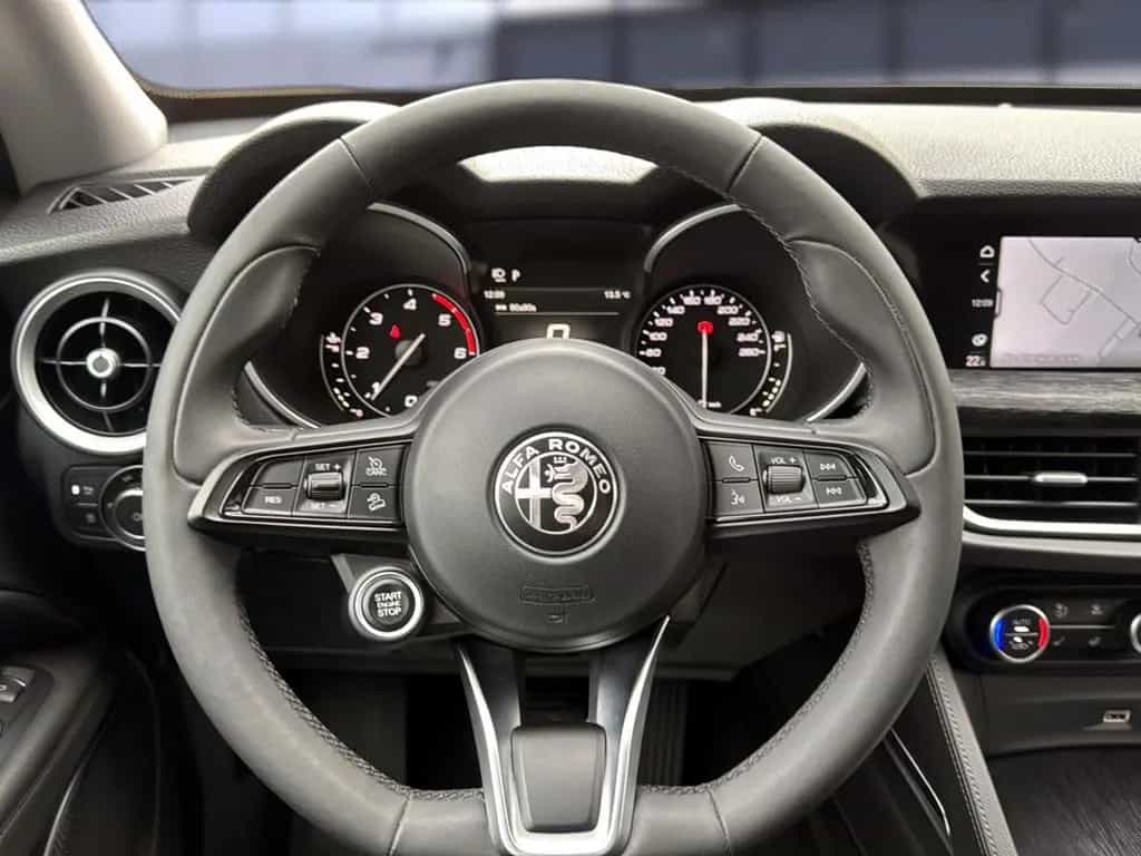 Alfa Romeo Stelvio Super Veloce Q4+LEDER+NAVI+XENON+20 Zoll 08/2021-photo-18