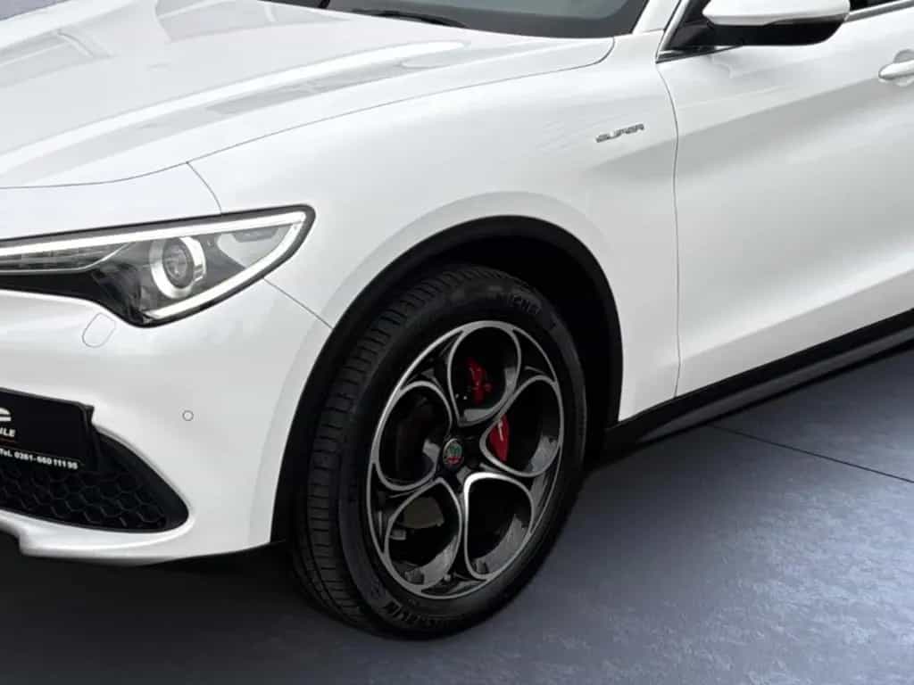 Alfa Romeo Stelvio Super Veloce Q4+LEDER+NAVI+XENON+20 Zoll 08/2021-photo-29