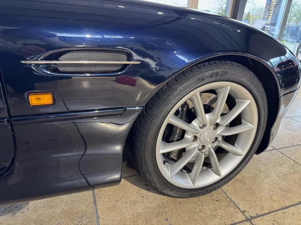 Aston Martin DB7 10/1999-photo-11