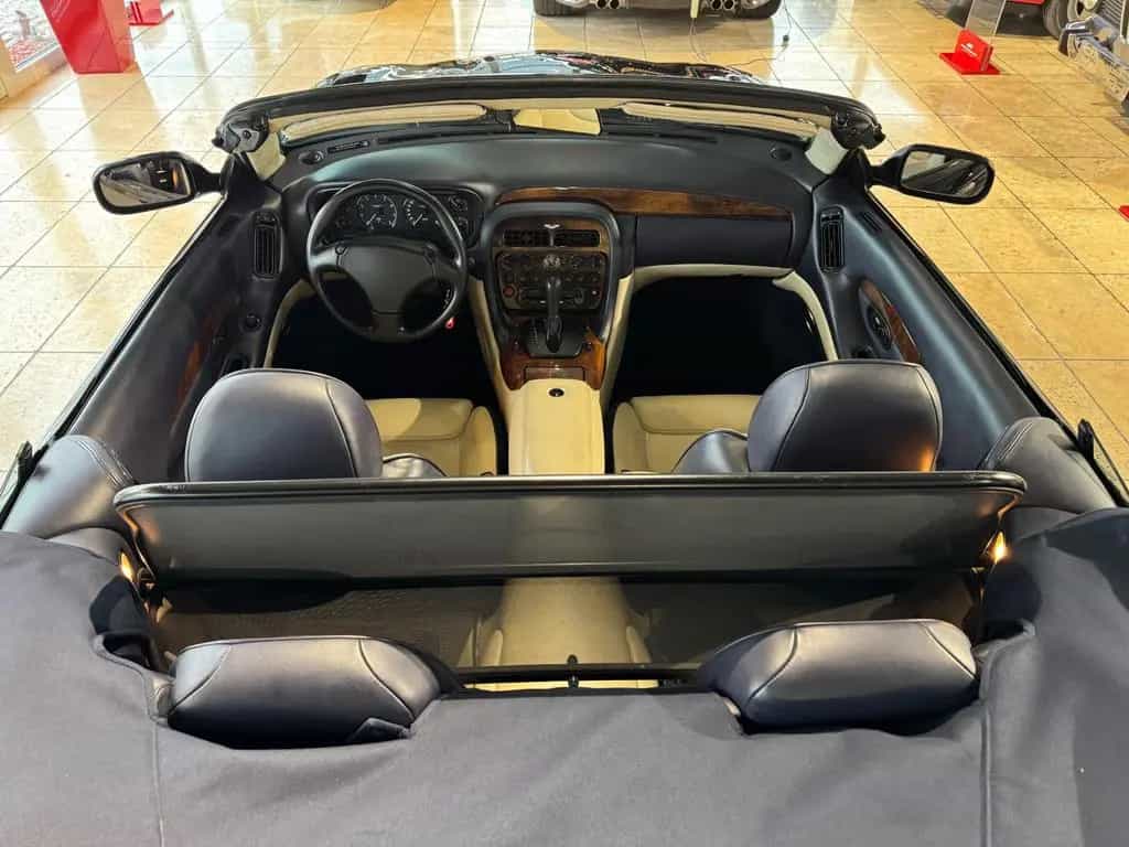Aston Martin DB7 10/1999-photo-17