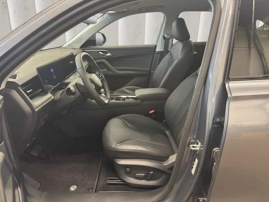 MG HS Luxury 1.5T-GDI Auto Sports Utility Vehicle. 08/2025-photo-9