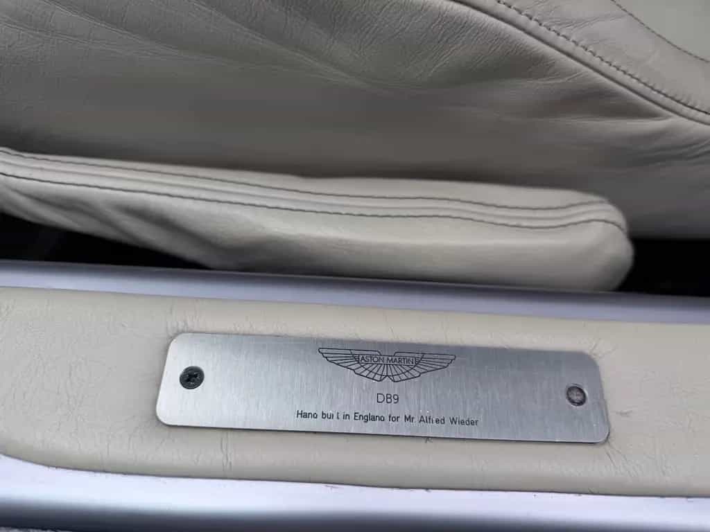 Aston Martin DB9 07/2007-photo-12