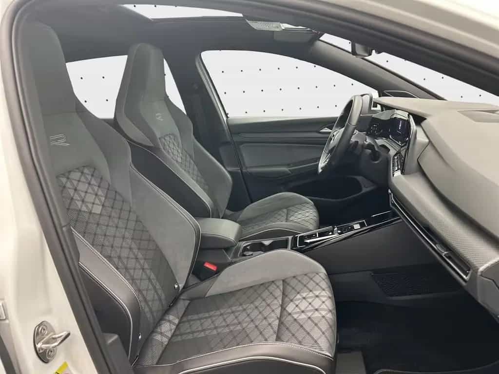 Volkswagen Golf R-Line 1.5 eTSI DSG*NAVI*PANO*AHK*KAM*Iq-Li 10/2022-photo-3