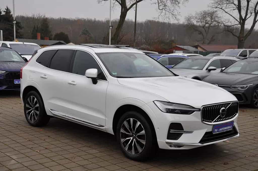 Volvo XC60 B4 Inscription AHK-ACC-PANO-STANDHZ-360°CAM 08/2022-photo-0