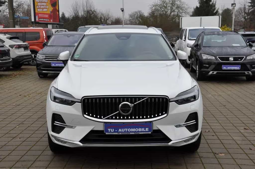 Volvo XC60 B4 Inscription AHK-ACC-PANO-STANDHZ-360°CAM 08/2022-photo-1