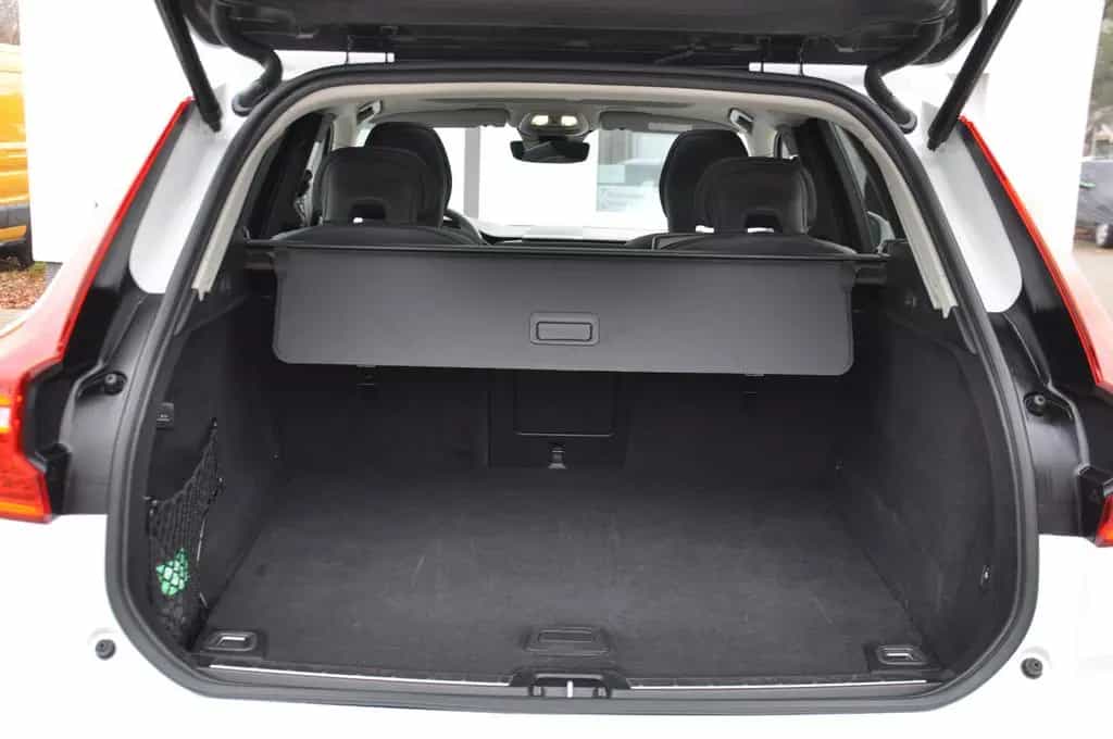 Volvo XC60 B4 Inscription AHK-ACC-PANO-STANDHZ-360°CAM 08/2022-photo-12