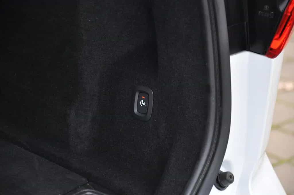 Volvo XC60 B4 Inscription AHK-ACC-PANO-STANDHZ-360°CAM 08/2022-photo-14