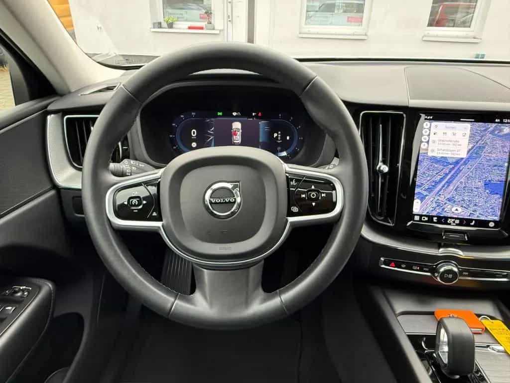 Volvo XC60 B4 Inscription AHK-ACC-PANO-STANDHZ-360°CAM 08/2022-photo-20
