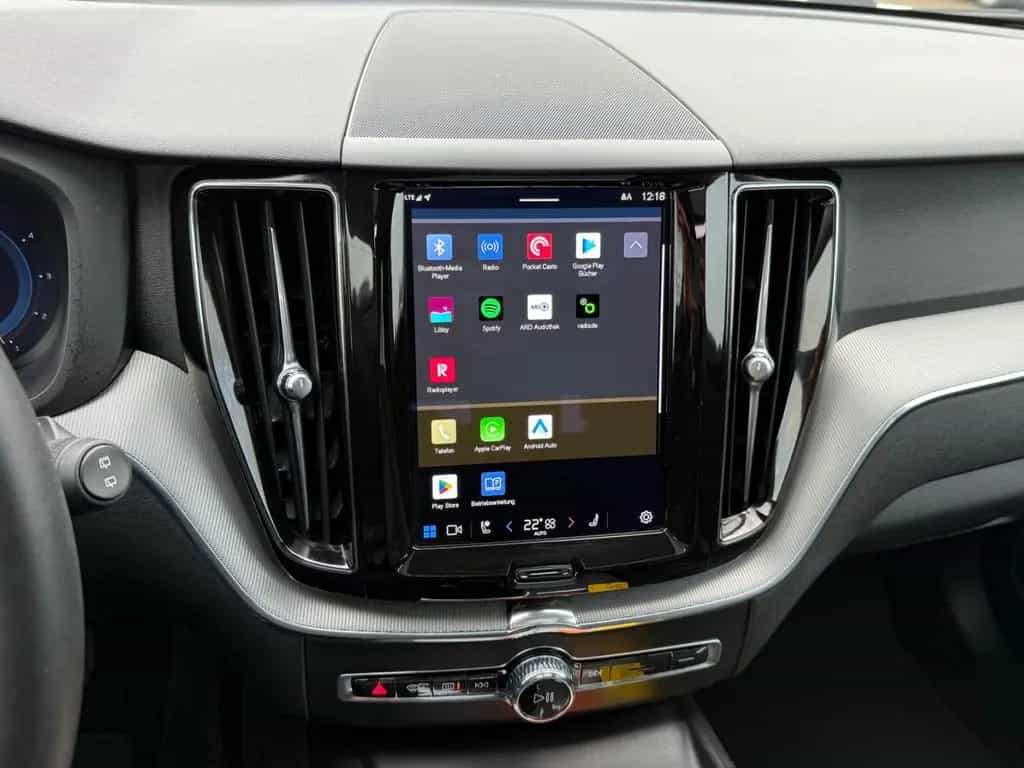 Volvo XC60 B4 Inscription AHK-ACC-PANO-STANDHZ-360°CAM 08/2022-photo-25