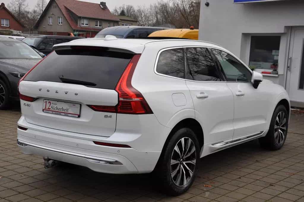 Volvo XC60 B4 Inscription AHK-ACC-PANO-STANDHZ-360°CAM 08/2022-photo-5