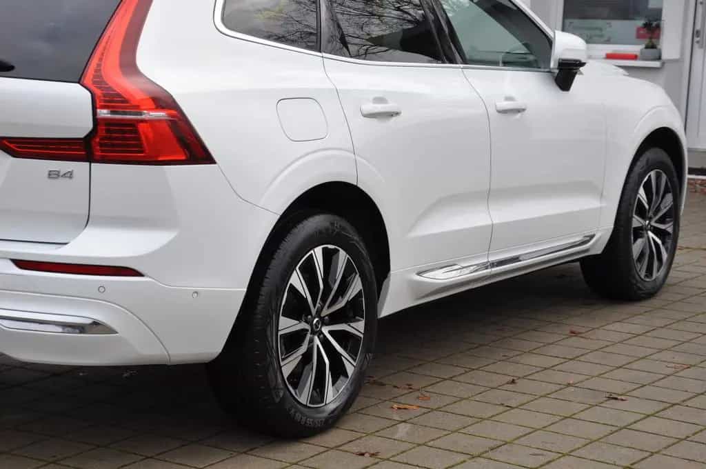 Volvo XC60 B4 Inscription AHK-ACC-PANO-STANDHZ-360°CAM 08/2022-photo-9