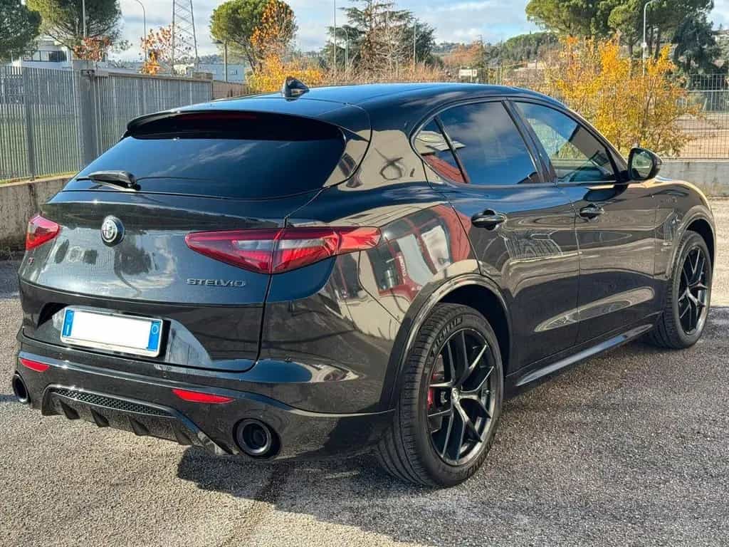 Alfa Romeo Stelvio 2.2 Turbodiesel 210 CV AT8 Q4 05/2021-photo-3