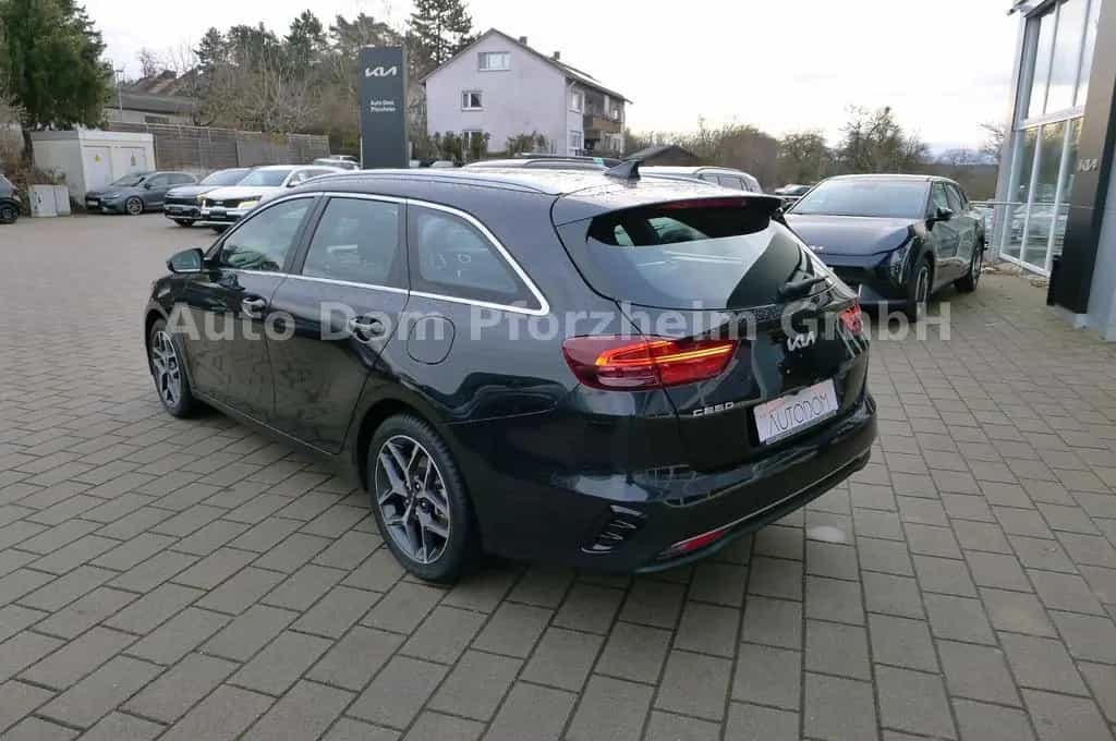 Kia Ceed SW 1,5T DCT Spirit /UVO/NAVI 11/2024-photo-5