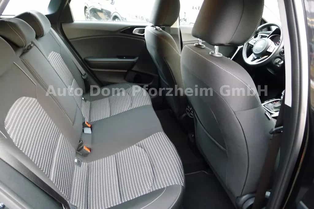 Kia Ceed SW 1,5T DCT Spirit /UVO/NAVI 11/2024-photo-7