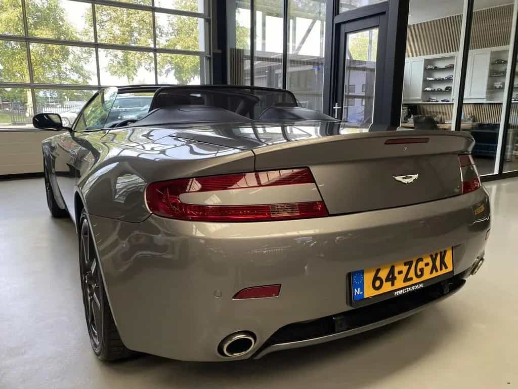 Aston Martin V8 Vantage Roadster 4.3 V8 Sportshift Cabrio, Le 02/2008-photo-1