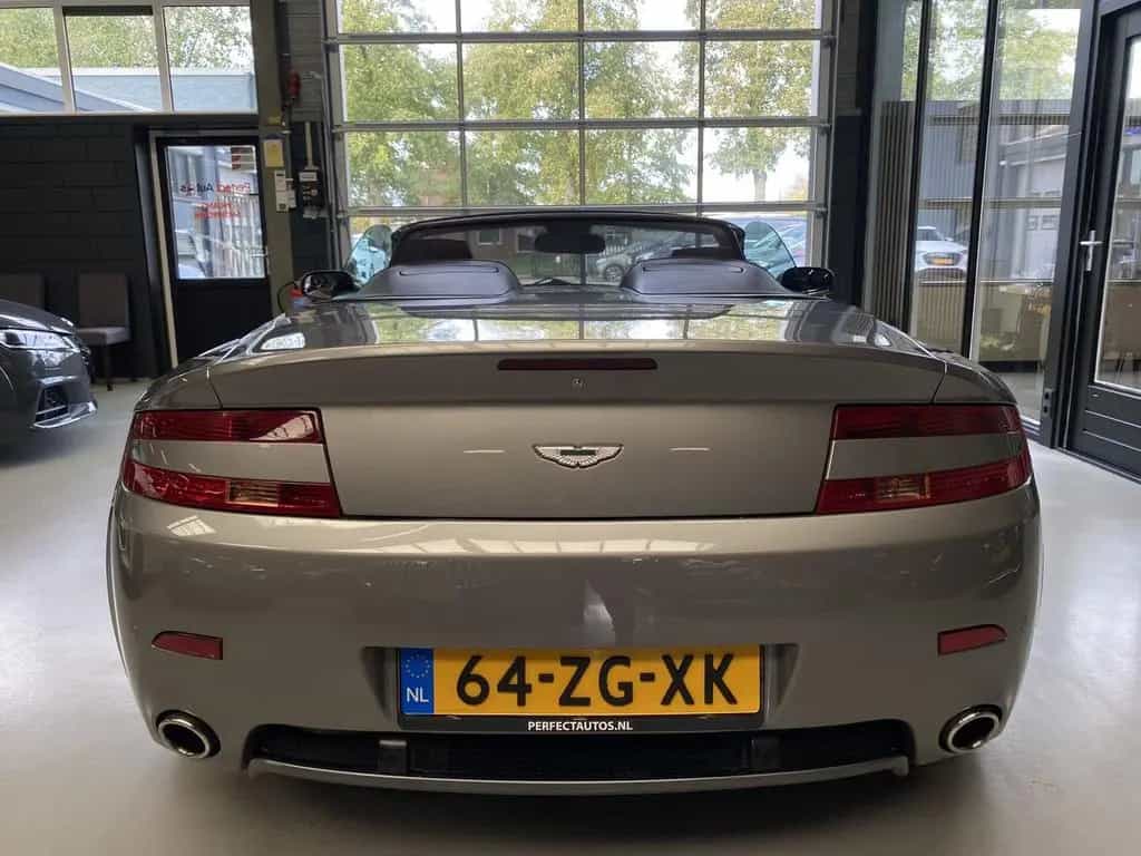 Aston Martin V8 Vantage Roadster 4.3 V8 Sportshift Cabrio, Le 02/2008-photo-13