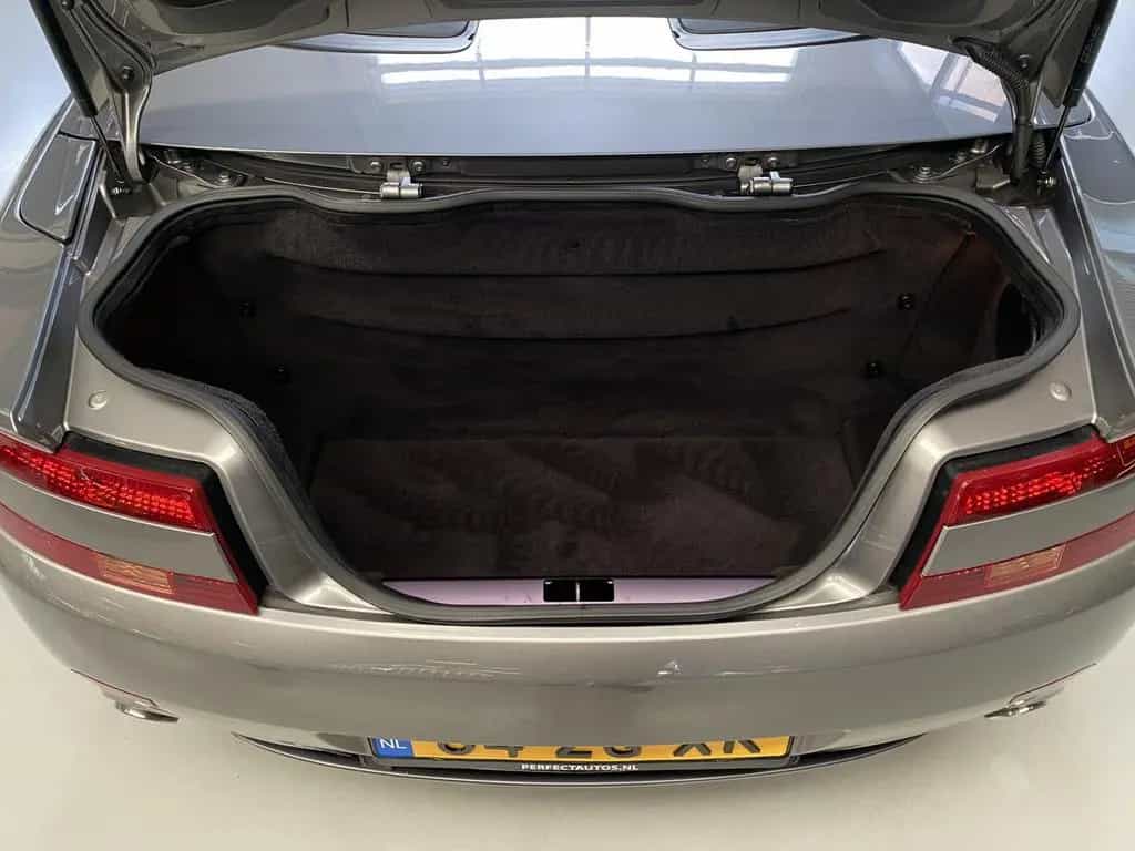 Aston Martin V8 Vantage Roadster 4.3 V8 Sportshift Cabrio, Le 02/2008-photo-14