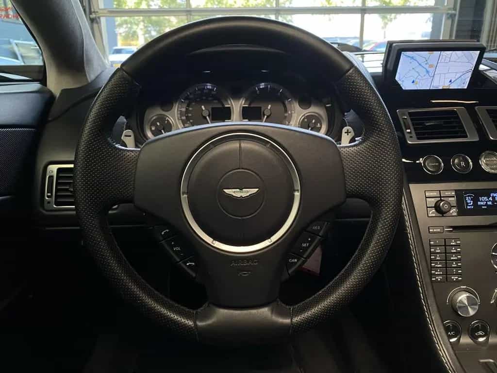 Aston Martin V8 Vantage Roadster 4.3 V8 Sportshift Cabrio, Le 02/2008-photo-15