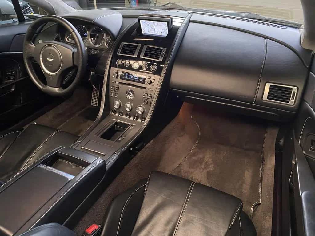 Aston Martin V8 Vantage Roadster 4.3 V8 Sportshift Cabrio, Le 02/2008-photo-19