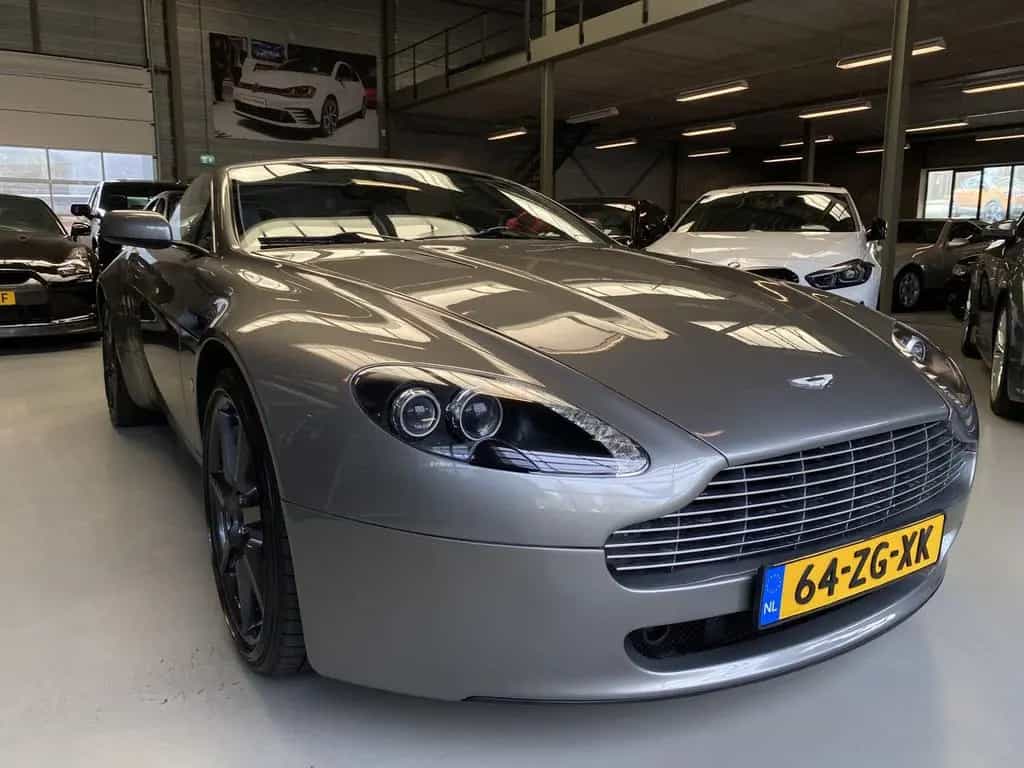 Aston Martin V8 Vantage Roadster 4.3 V8 Sportshift Cabrio, Le 02/2008-photo-5