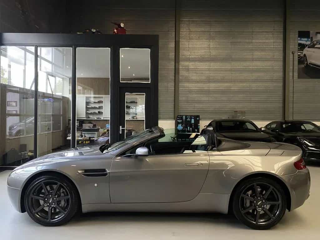 Aston Martin V8 Vantage Roadster 4.3 V8 Sportshift Cabrio, Le 02/2008-photo-7