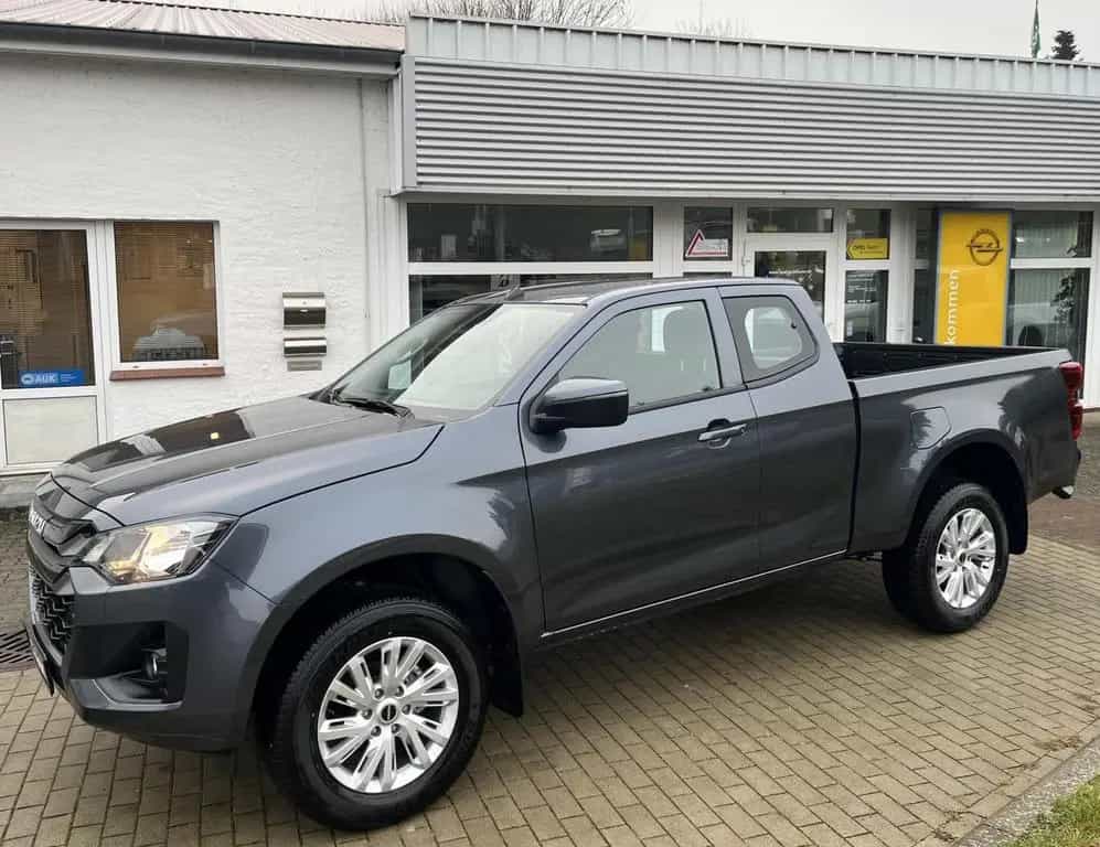 Isuzu Space Cab 4WD LS Automatik null-photo-0