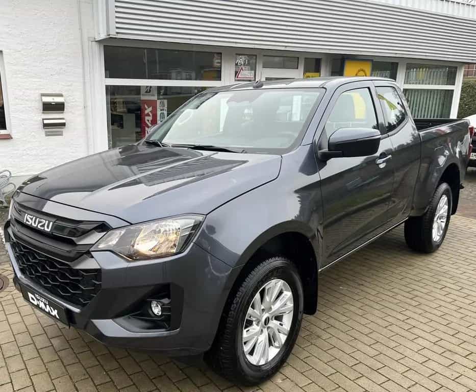 Isuzu Space Cab 4WD LS Automatik null-photo-1