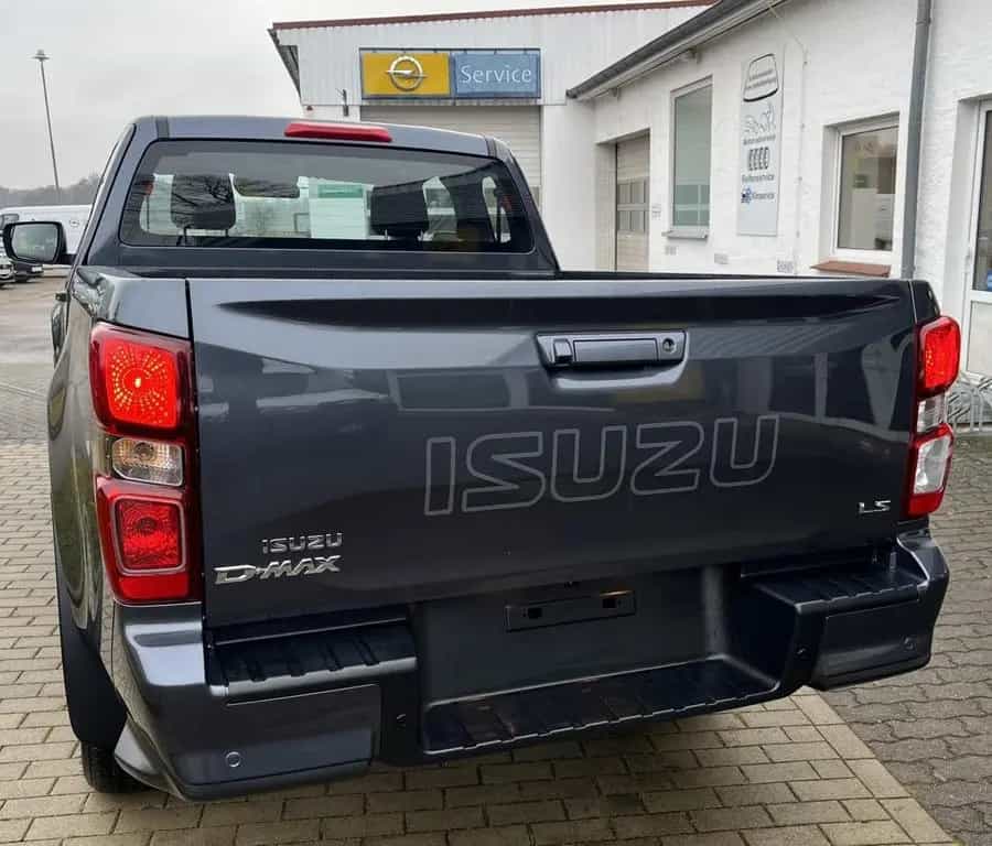 Isuzu Space Cab 4WD LS Automatik null-photo-4