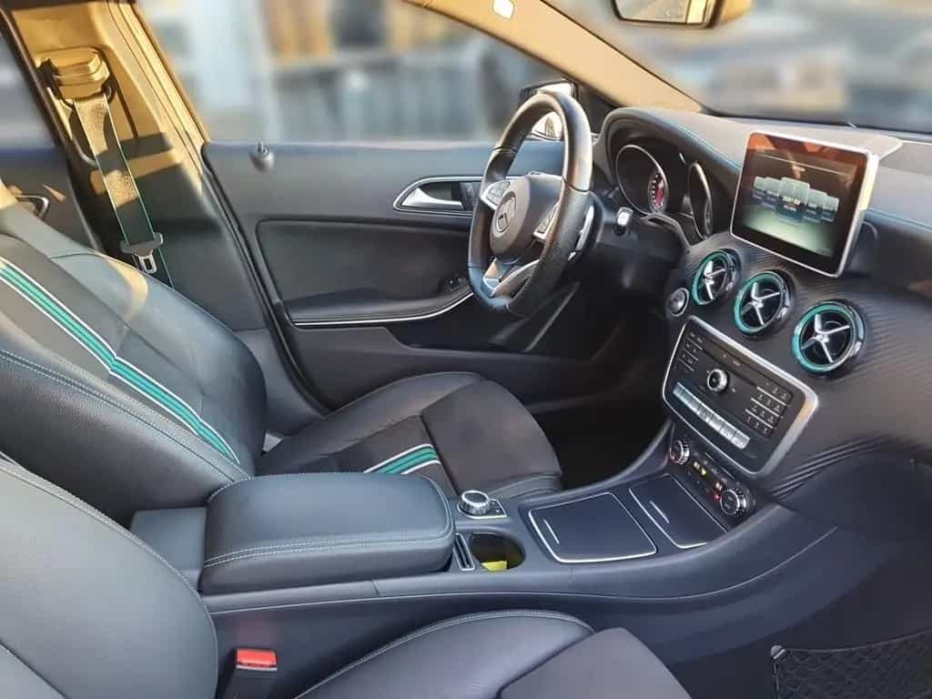 Mercedes-Benz A-Class 220 4Matic AMG Line *PANO*HARMAN KARDON*APP CO 05/2016-photo-13