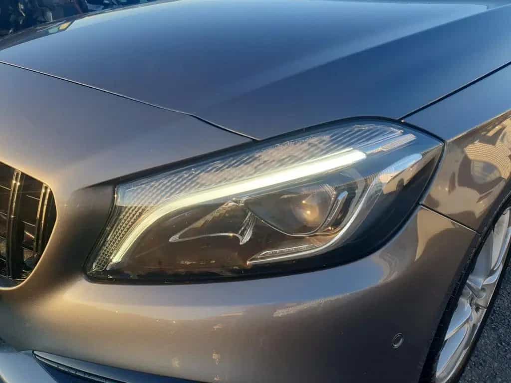 Mercedes-Benz A-Class 220 4Matic AMG Line *PANO*HARMAN KARDON*APP CO 05/2016-photo-3